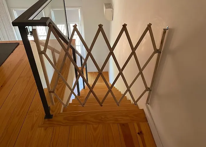 Mezzanine ギマランイス